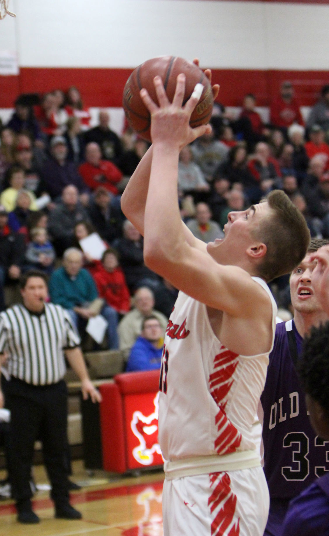 Eau Claire Memorial at Chi-Hi boys basketball 1-4-19